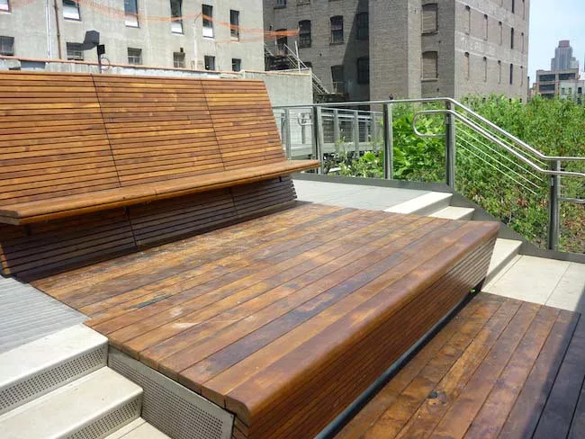 Amphitheater/overlook at 25th Street