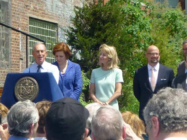 (From L-R) Mayor Michael R. Bloomberg, Council Speaker Christine C. Quinn, Chair of the New York City Planning Commission Amanda Burden, and Friends of the High Line Co-Founder Joshua David