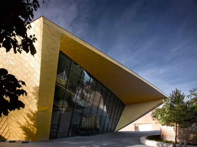 Grand Opening for Vi&ntilde;oly's Controversial U.K. Arts Center, Firstsite