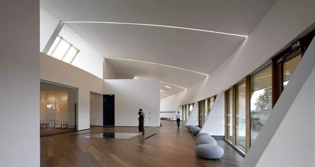 Grand Opening for Vi&ntilde;oly's Controversial U.K. Arts Center, Firstsite