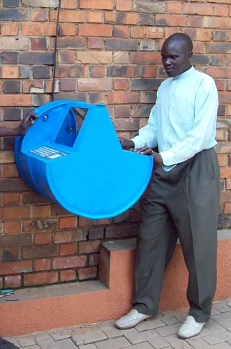 Concept: Khalid Arbab (Sudan), UNICEF; prototype 1: Jean-Marc Lef'bure (Belgium), UNICEF, and Grant Cambridge (South Africa), Council for Scientific and Industrial Research Meraka; prototype 2: Jean-M