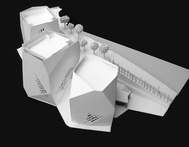 Presentation model in white cardboard of Parque Biblioteca Espa'a.