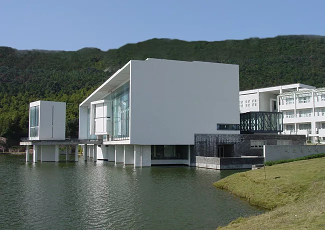 Chinese Architect Wang Shu Wins the Pritzker Prize