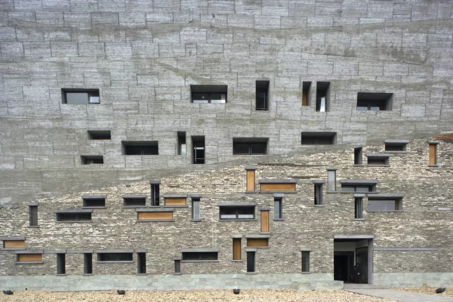 Chinese Architect Wang Shu Wins the Pritzker Prize