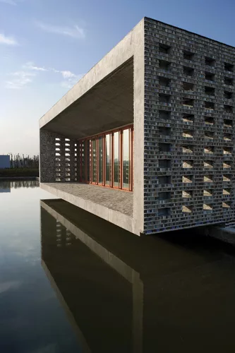Chinese Architect Wang Shu Wins the Pritzker Prize