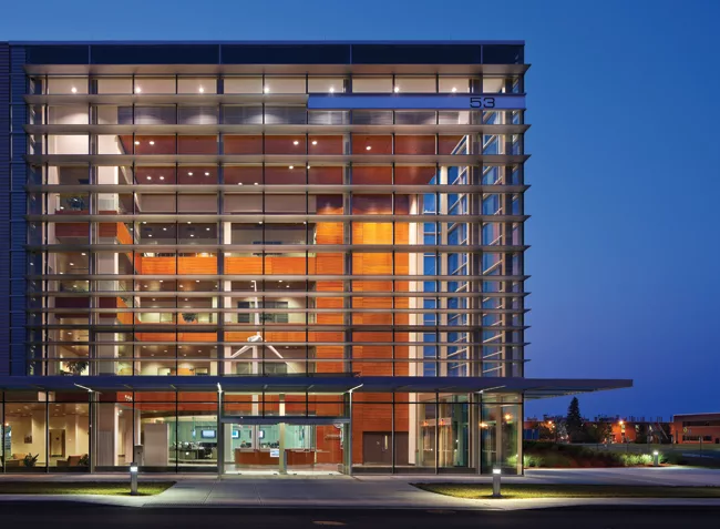 <strong>Architect:</strong> EYP Architecture & Engineering<br><strong>Client:</strong> GE Power Systems Division