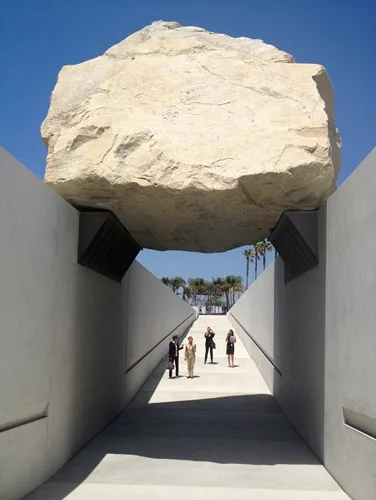 <p>Michael Heizer, <em>Levitated Mass</em>, 2012</p><p>Los Angeles County Museum of Art</p>