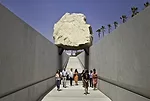 <p>Michael Heizer, <em>Levitated Mass</em>, 2012</p><p>Los Angeles County Museum of Art</p>