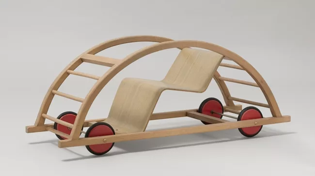 Hans Brockhage and Erwin Andrä,<em> Schaukelwagon (Rocking Car)</em>, 1950