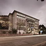 The exterior of the Hong Kong outpost of the Savannah College of Art and Design (SCAD). The former justice building was adapted for SCAD by Leo A. Daly.