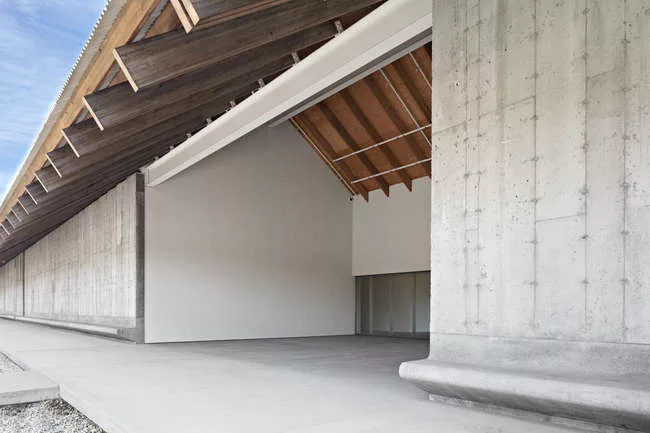 Herzog & de Meuron’s Parrish Art Museum shown under construction.<br />