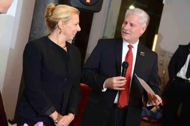 Record publisher Laura Viscusi with New York AIA president Joseph Aliotta.