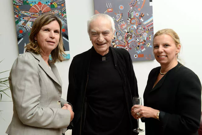 <em>Architectural Record</em> editor in chief Cathleen McGuigan, Massimo Vignelli (who designed the magazine's logo and branding), and <em>Record </em>publisher Laura Viscusi.