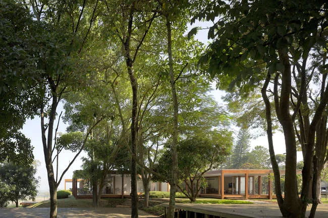 <strong>Best Sport Building</strong><br />Isay Weinfeld<br />Fazenda Boa Vista Golf Clubhouse<br />Porto Feliz, Brazil