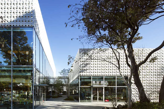 <strong>Best Shopping Center</strong><br />Klein Dytham Architects<br />T-Site<br />Tokyo, Japan