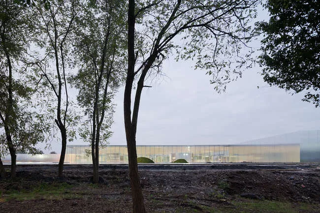 First Look at Louvre Lens