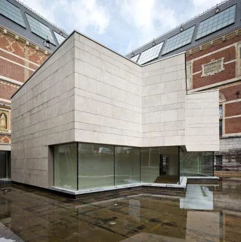 Cruz y Ortiz and Jean-Michel Wilmotte complete a 10-year overhaul of the stern neo-Gothic structure.