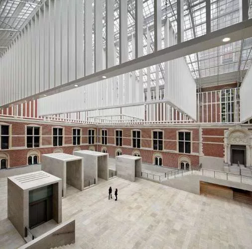 Cruz y Ortiz and Jean-Michel Wilmotte complete a 10-year overhaul of the stern neo-Gothic structure.