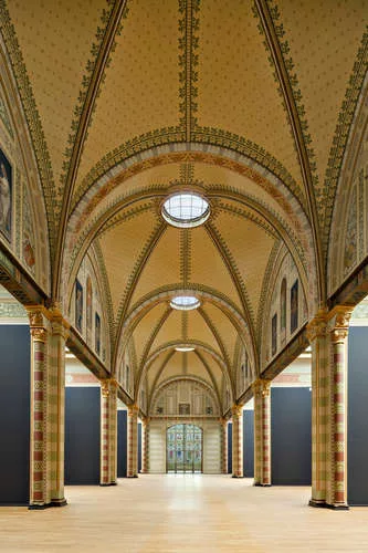 Cruz y Ortiz and Jean-Michel Wilmotte complete a 10-year overhaul of the stern neo-Gothic structure.
