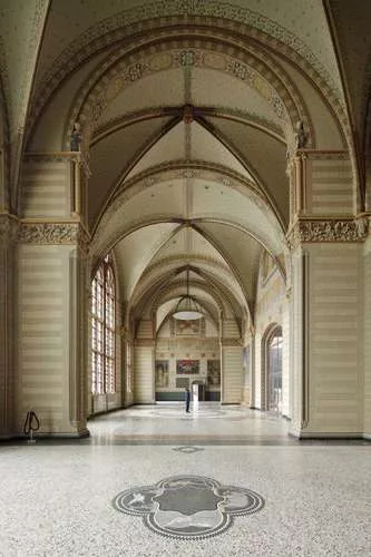 Cruz y Ortiz and Jean-Michel Wilmotte complete a 10-year overhaul of the stern neo-Gothic structure.