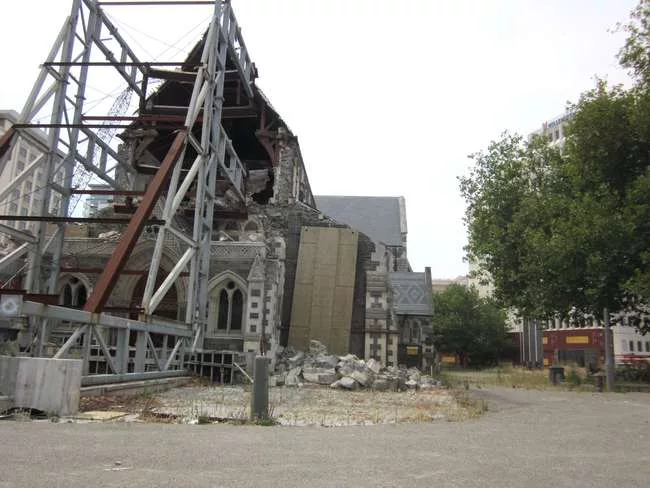 The original 19th century Christchurch Cathedral was damaged in an earthquake in September 2010, and subsequently suffered a major collapse in the February 2011 quake.