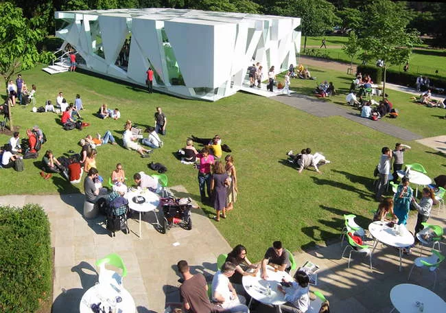Serpentine Gallery Pavilion (2002), London