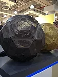 <strong>At ICFF</strong><br /> Tom Dixon and TRUMPF Inc. manufactured metal shades on site at the fair with a massive CNC-milling machine.