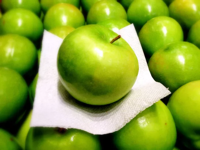 <p><strong>FreshPaper</strong><br />FreshPaper, by Fenugreen is an organic sheet of paper that keeps fruits and vegetables fresh, no refrigeration necessary. The paper, inspired by a recipe from desig