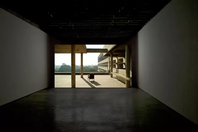 <em>Provenance</em><br /> Amie Siegel<br /> 2013<br /> HD video<br /> 40 min 30 sec. <br /> installation view, Simon Preston, New York