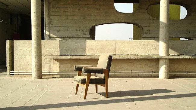 <em>Provenance</em> (still)<br /> Amie Siegel<br /> 2013<br /> HD video, color, sound<br /> 40' 30'