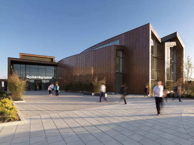 <p><strong>Completed Projects: Sport</strong><br />
Wilkinson Eyre Architects
<br />Splashpoint Leisure Centre<br />
Worthing, United Kingdom</p>