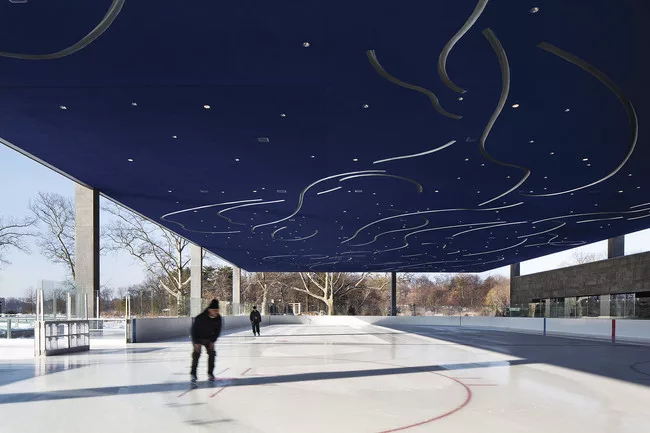 Site plan showing 1961 skating rink and parking lot. <a href='http://www.archrecord.construction.com/news/2013/12/Lakeside-First-Look/12_full.jpg'>Click to enlarge</a>.<br />