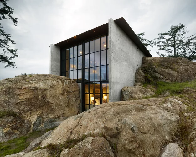 <p><strong>For Architecture and Interior Architecture: </strong></p><p>
The Pierre<br />
Olson Kundig Architects
<br />San Juan Islands, Washington</p>