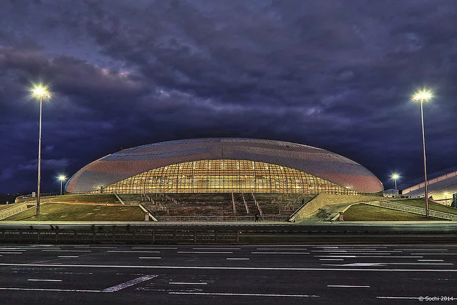 <strong>Bolshoy Ice Dome</strong><br /><strong>Architect: Mostovik</strong><br />Sochi’s cute symbolism is also at work in the village’s main ice hockey rink, which the architects capped w