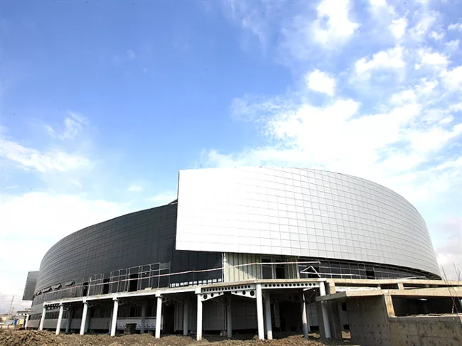 <strong>Ice Cube Curling Center</strong><br /><strong>Architect: Stroyproekt and Ural-Expert</strong><br />Even though it’s the smallest venue in the Coastal Cluster, the well-coiffed Ice Cube C