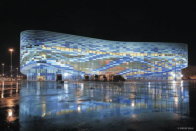 <strong>Iceberg Skating Palace</strong><br /><strong> Architect: Mosproekt-4 with Ingeokom</strong><br /> This glass-faceted ice palace for figure skating and short-track speed skating suggests both