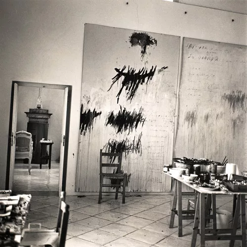 <em>Cy Twombly Studio #1</em>, 1995