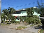 Casa Eugenio Leal Pozo (1957), by Eduardo Cañas Abril y Nujim Nepomechie.