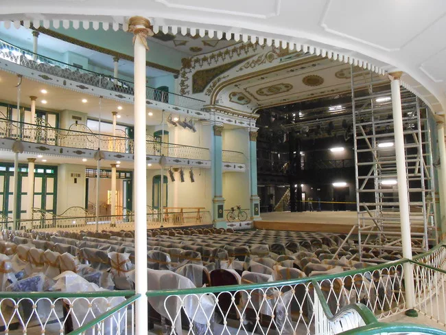 Teatro Marti just before re-opening.