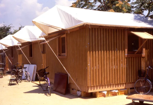 Paper Loghouse, 1995