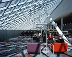 <p class='Standard'>The glass and metal skin of Seattle's Central Library, designed by OMA/LMN and opened in 2004, acts like a giant braced frame, providing resistance to lateral forces from earthquak
