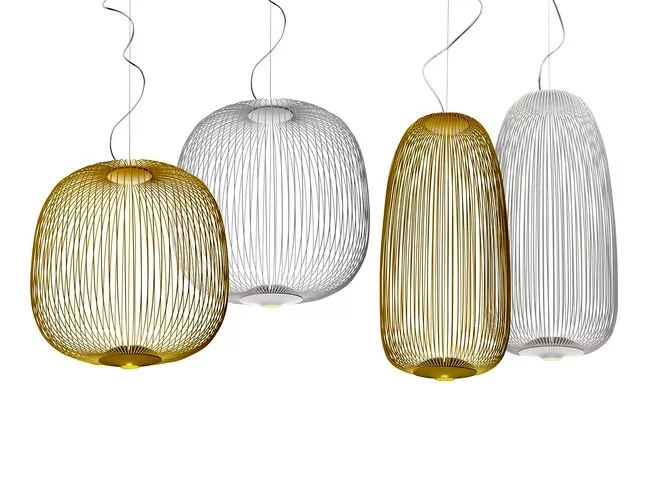 Vicente Garcia Jimenez and Cinzia Cumini, among the stars of the Foscarini roster, designed their Spokes series of lamps to mimic the bicyle parts from which it takes its name.