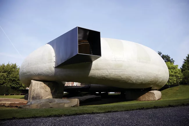 Smiljan Radić's 2014 Serpentine Pavilion opened to the public on June 26.<div id='_mcePaste'><div id='_mcePaste'>