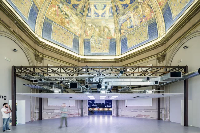In the Central Pavilion in Venice’s Giardini, Rem Koolhaas and his curatorial team have broken down architecture into 15 basic “elements.” The <em>Ceiling</em> display pairs the dome