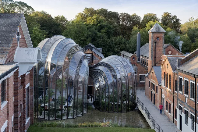 <p><strong>Heatherwick Studio</strong><br />Bombay Sapphire Distillery<br />Laverstoke, U.K.</p>
