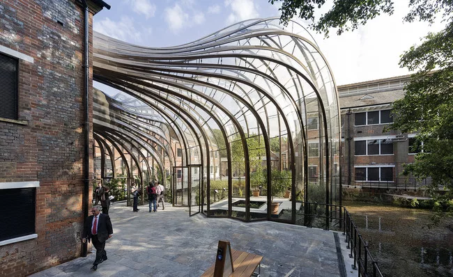 <p><strong>Heatherwick Studio</strong><br />Bombay Sapphire Distillery<br />Laverstoke, U.K.</p>