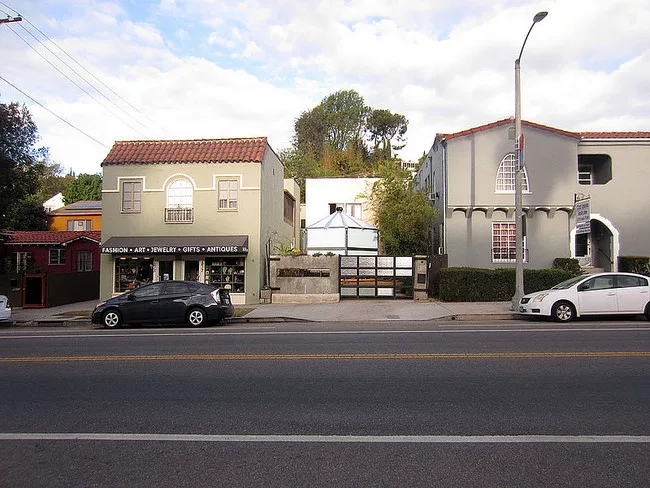 Anti-Seismic Architecture Rumbles Up in L.A.