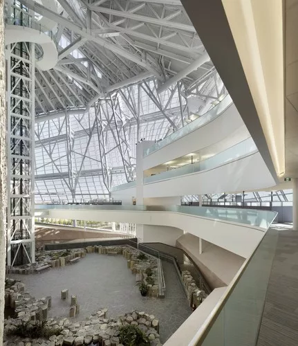 The Stuart Clark Garden of Contemplation’s hexagonal forms were inspired by the Giant’s Causeway in Northern Ireland and are composed of Mongolian basalt.