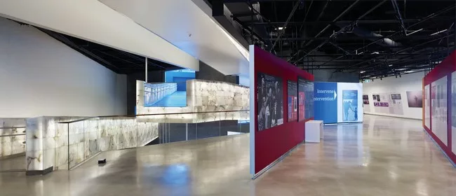The museum features numerous exhibitions on Canadian and foreign human rights subjects.