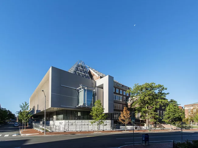 Le Corbusier’s ramp extends from the Carpenter Center for the Visual Arts to the renovated Harvard Arts Museums.